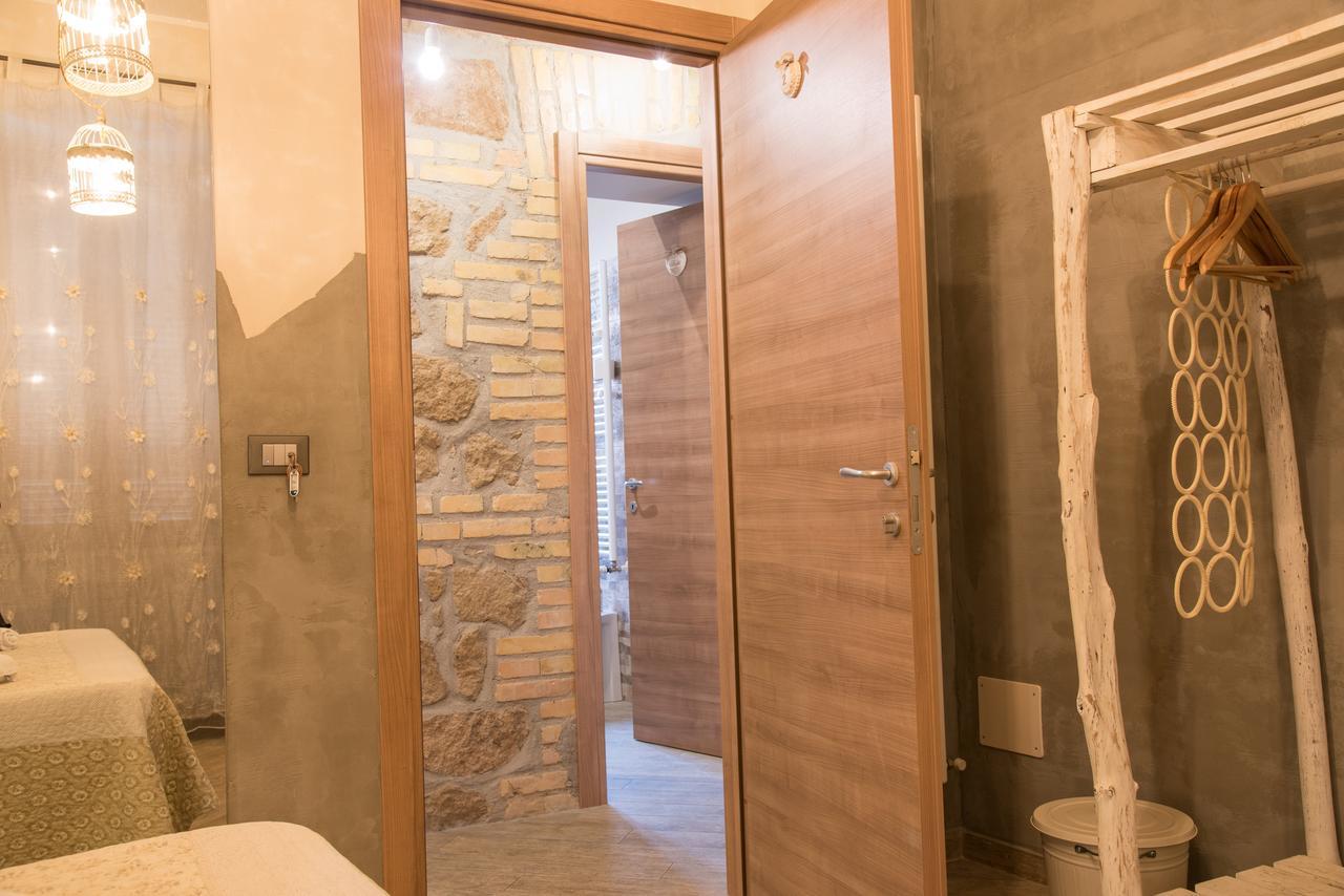 Mancini Shabby House Rom