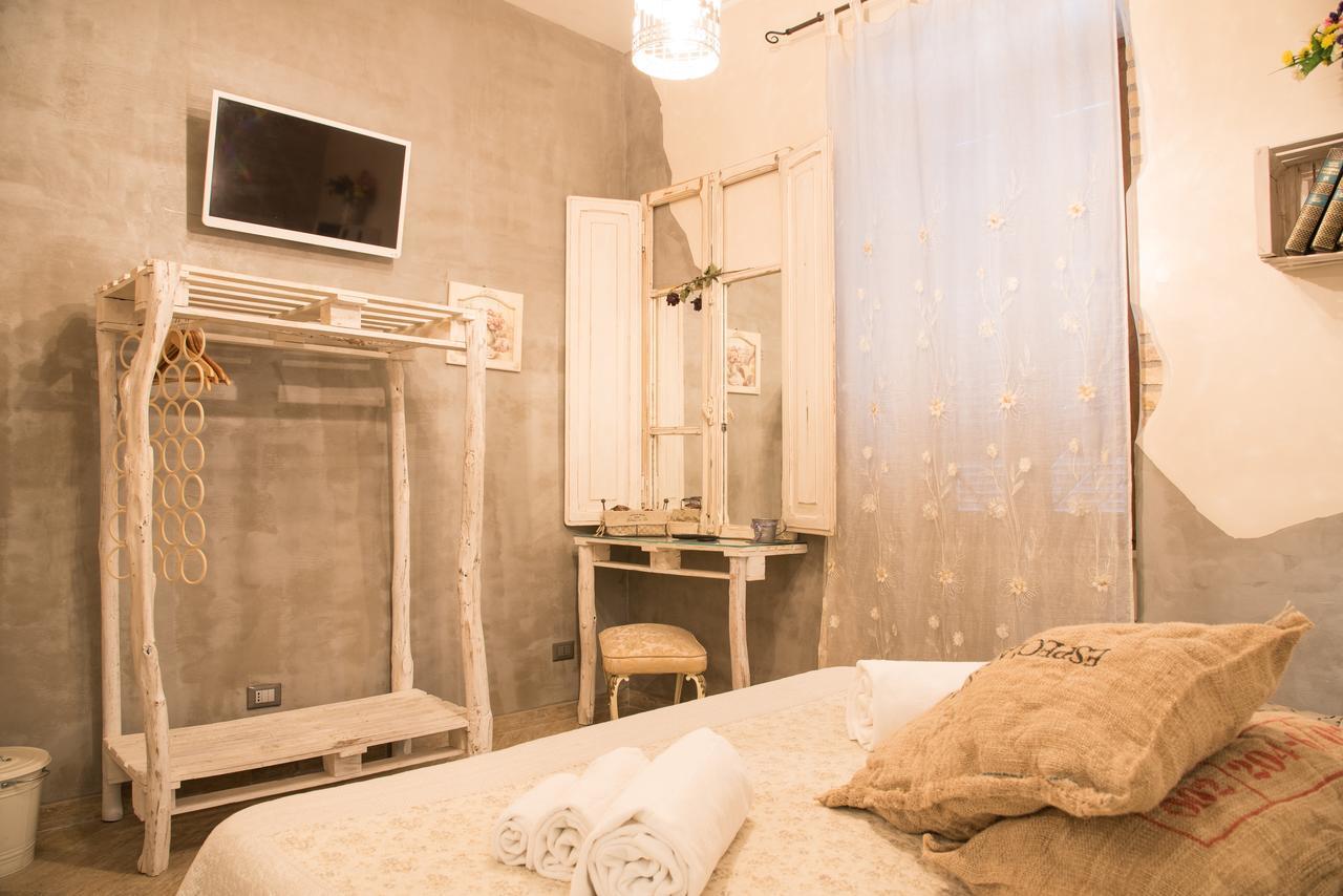 Mancini Shabby House Rom