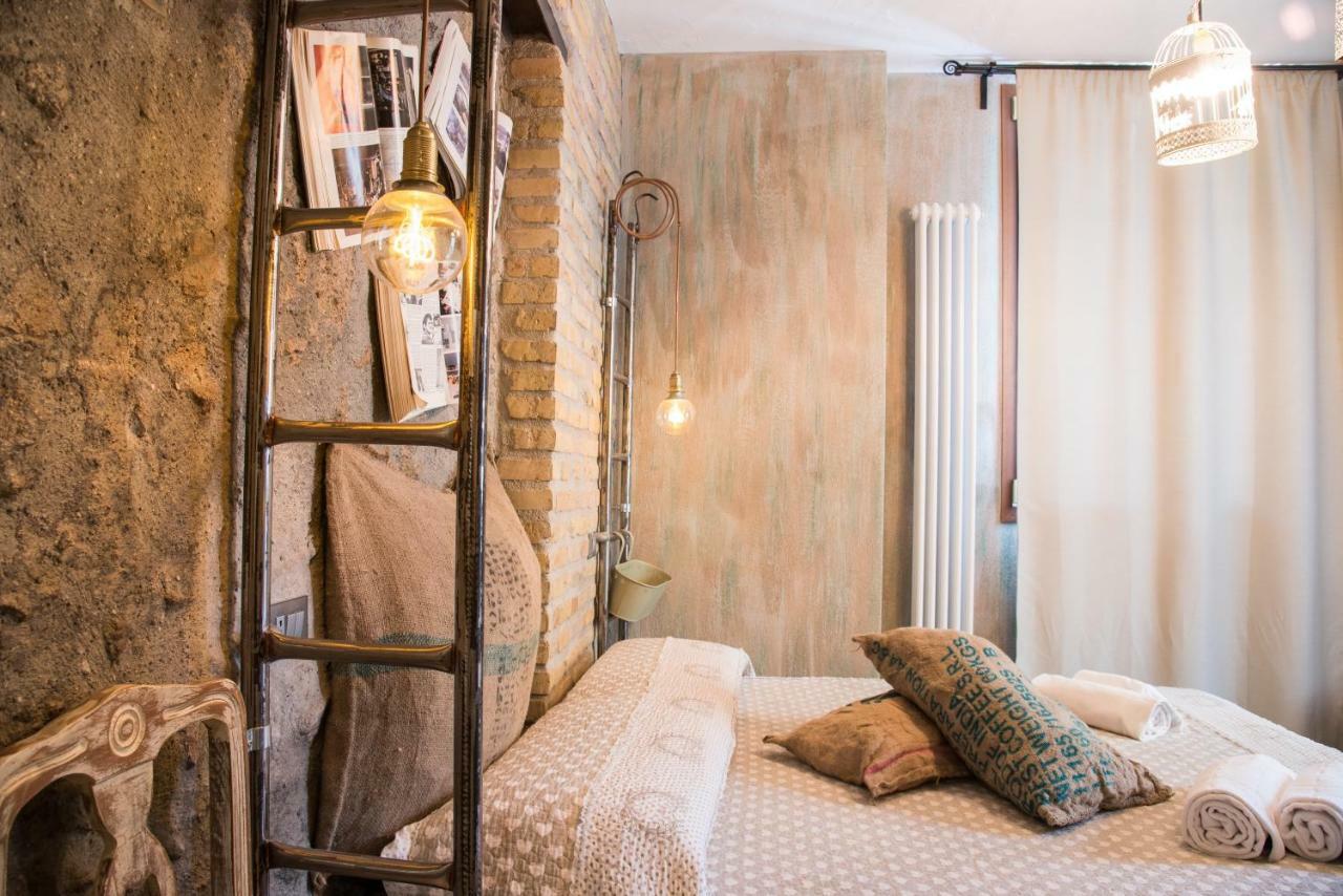 Mancini Shabby House Rom